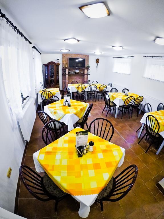 Penzion U Králíků Kurdějov Esterno foto